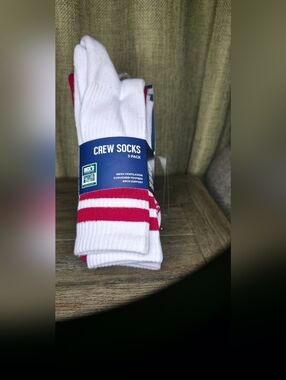 DSG Crew Athletic Socks 3-Pack - White with Red Stripes